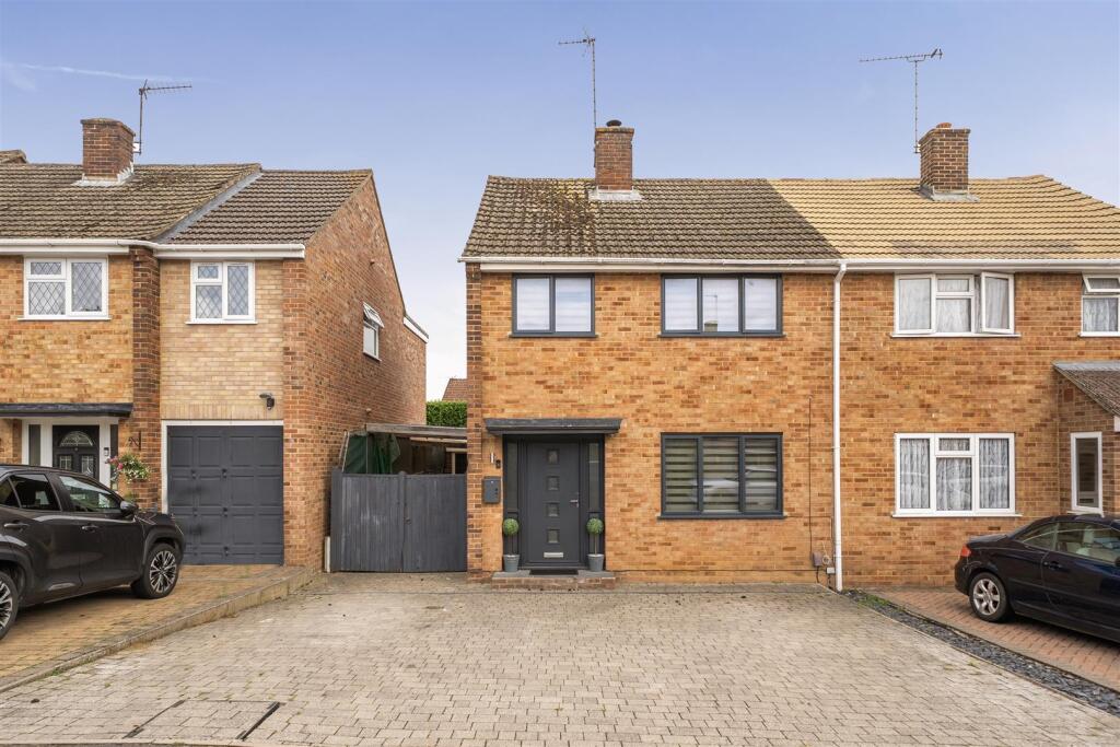 Main image of property: Chervilles, Maidstone