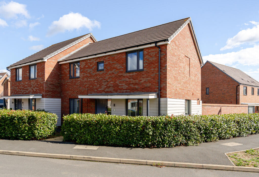 Main image of property: Lunniss Way, Wootton, MK43