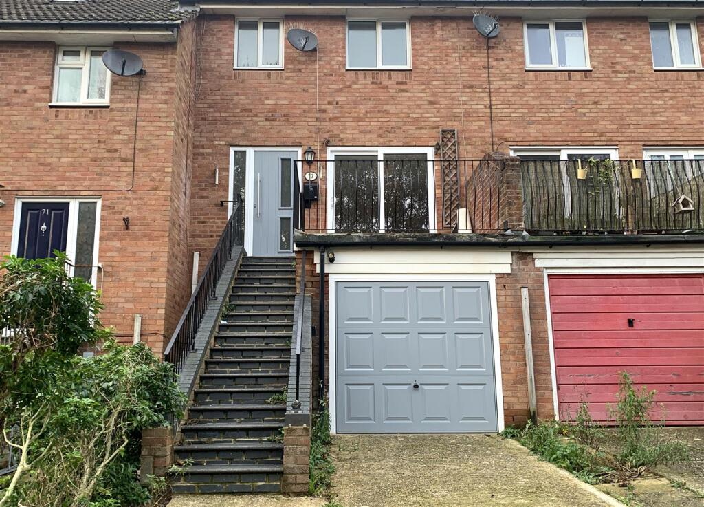Main image of property: Sedlescombe Gardens, St. Leonards-On-Sea