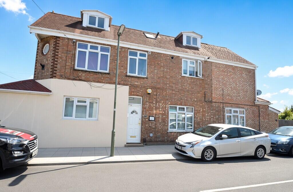 Main image of property: Chesterfield Road