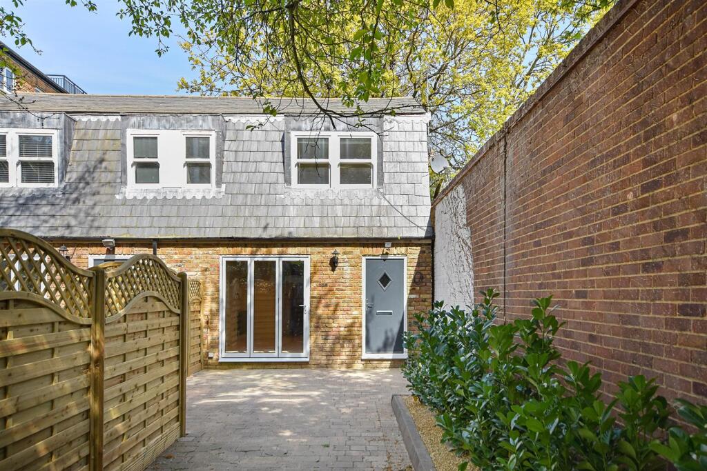 Main image of property: The Grove, London