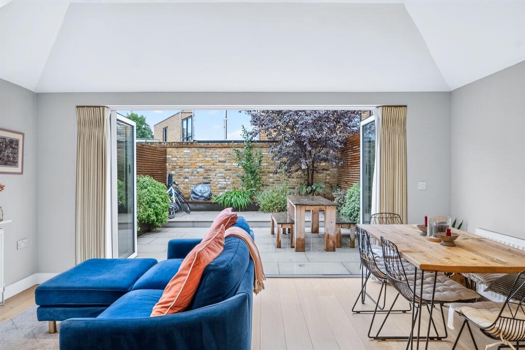 Main image of property: Garratt Lane, London