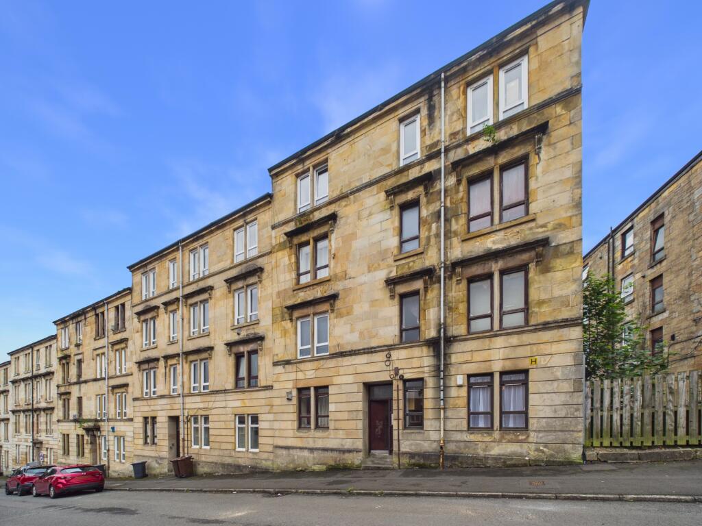Main image of property: 0/2, 2 Clavering Street West, Paisley, Renfrewshire