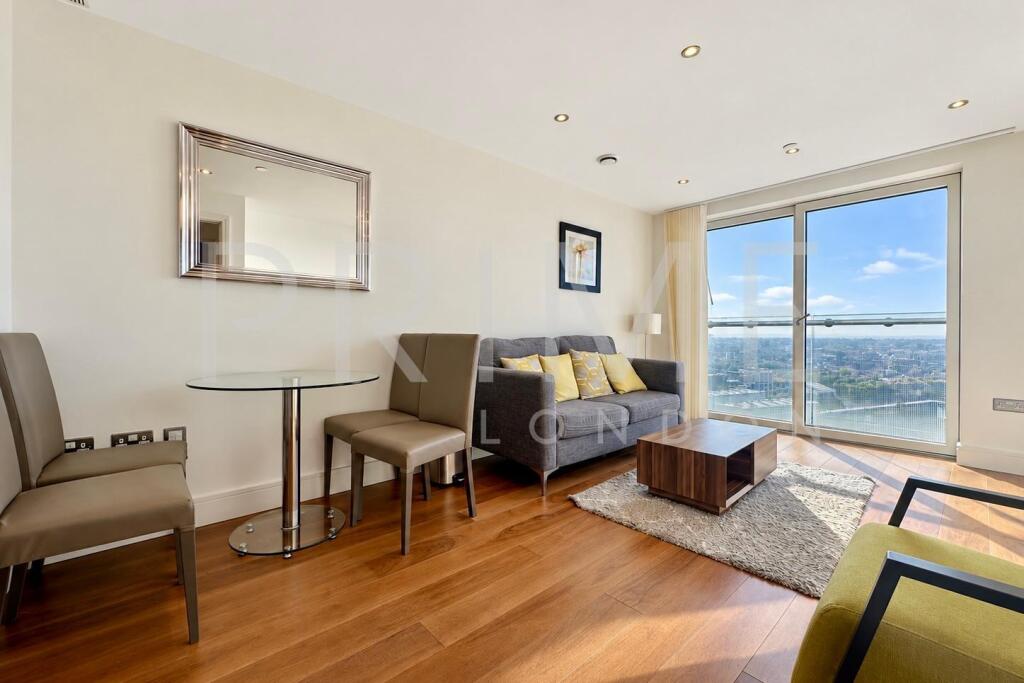 Main image of property: Talisman Tower, Lincoln Plaza, Canary Wharf