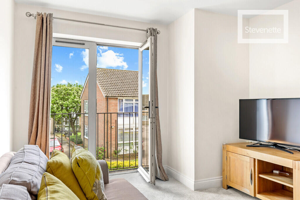 Main image of property: Hemnall Street, Epping