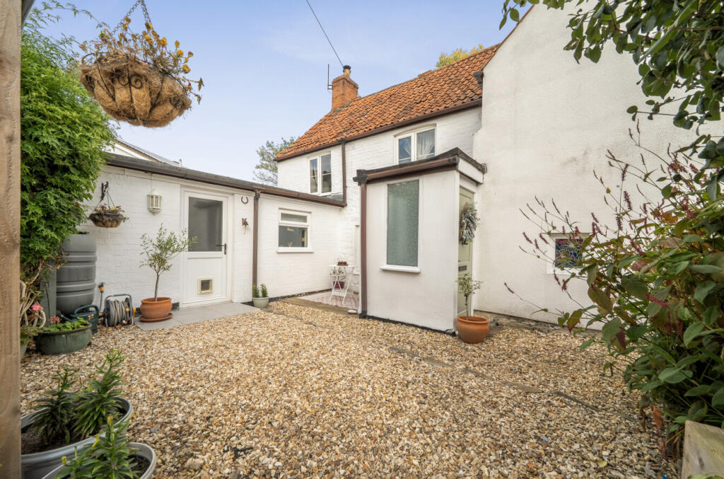 Main image of property: Middle Street, Puriton, Bridgwater, Somerset, TA7