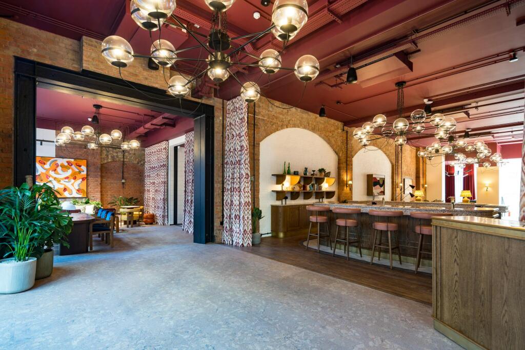Alfred's Club / Tenant Lounge