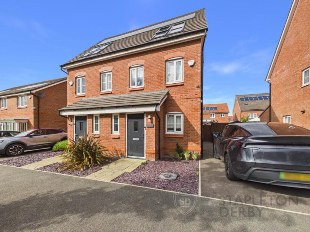 Main image of property: Sandhole Grove, Kirkby, L33