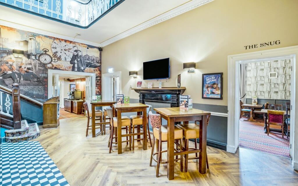8690270-interior66.jpg