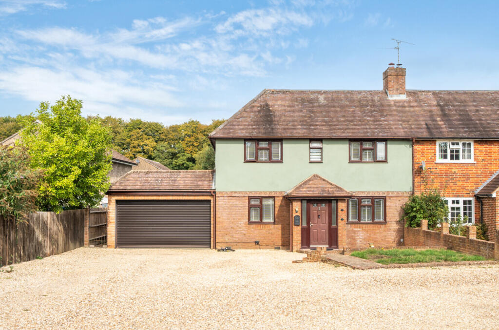 Main image of property: Dunsford Crescent, Basingstoke, Hampshire, RG23