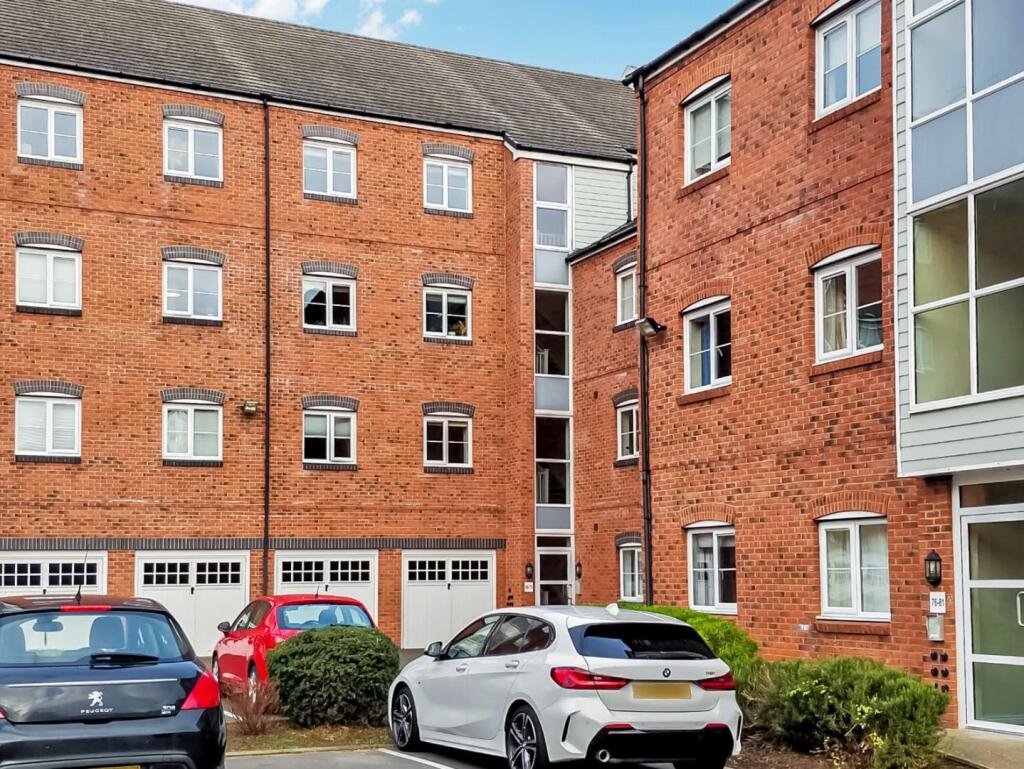 Main image of property: Chandley Wharf, Warwick