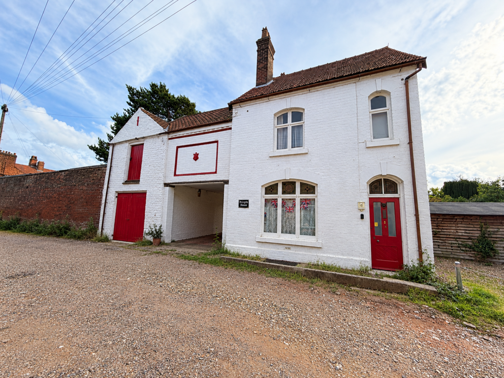 Main image of property: Victoria House, 14 Lichfield Street, Fakenham, Norfolk NR21 9DF