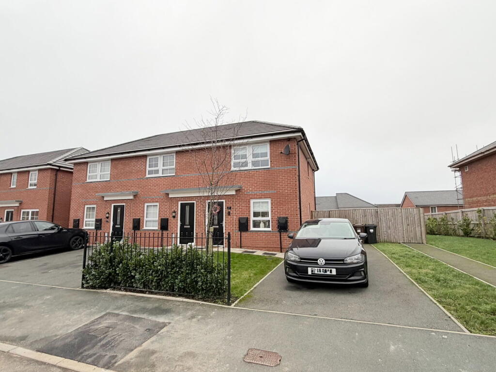 Main image of property: 21 Ludworth Close Hyde HYDE, SK14 3GW