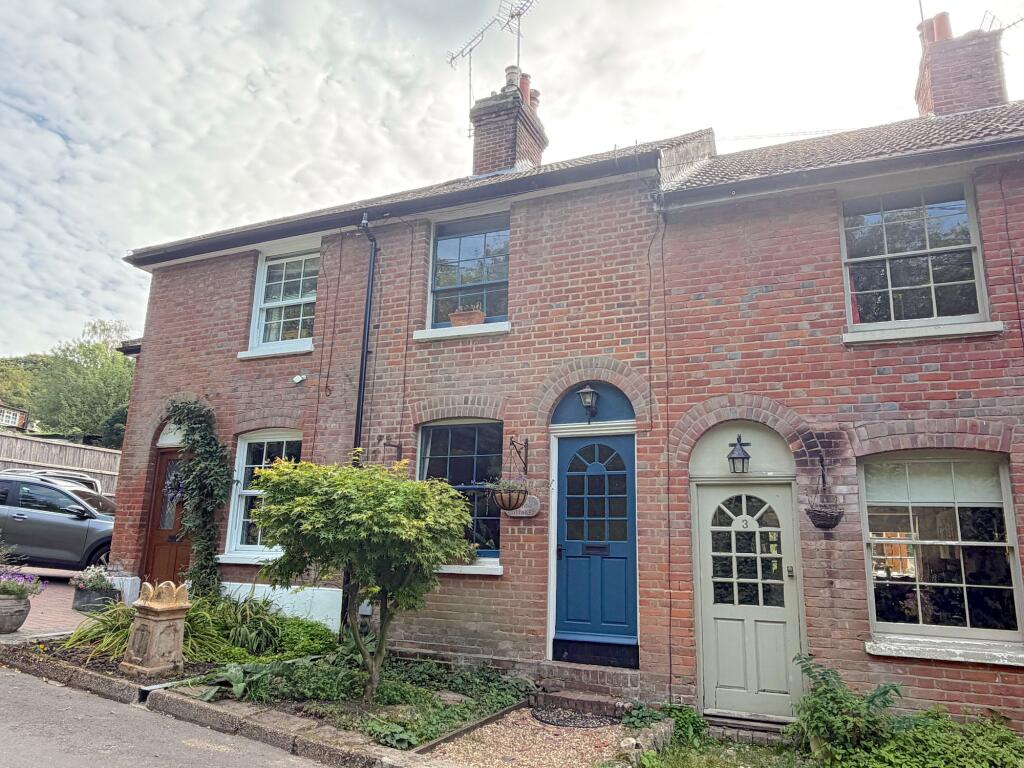 Main image of property: Perry Wood, Selling, ME13