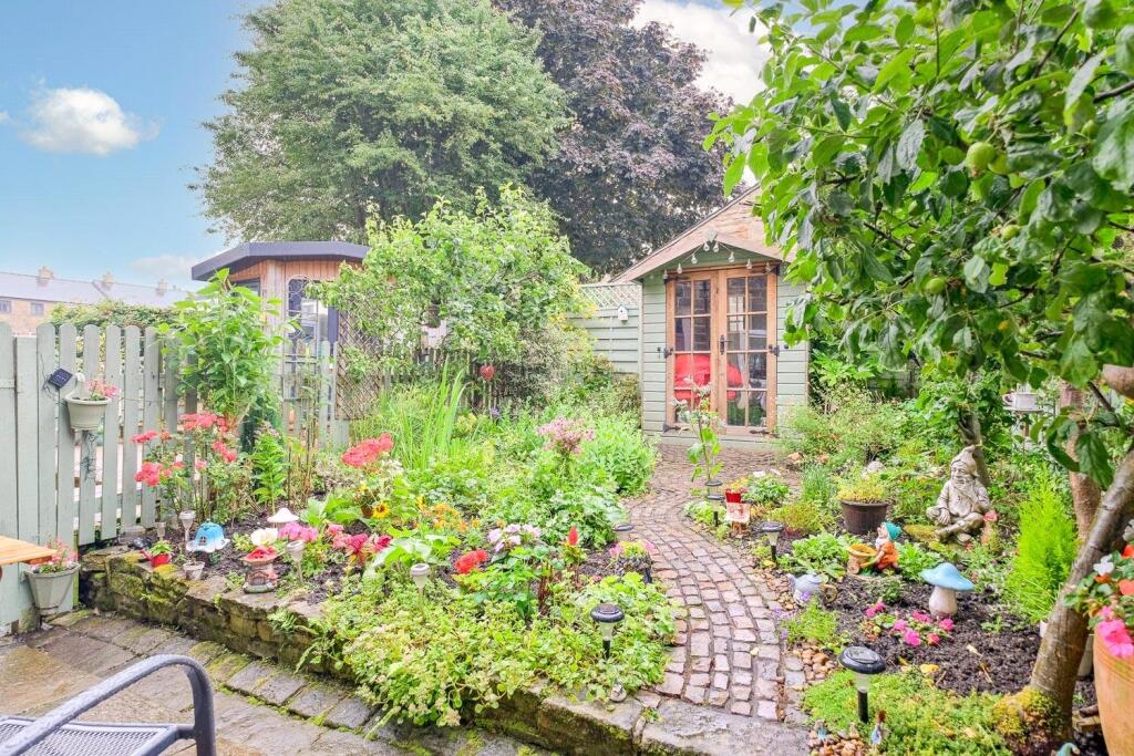Main image of property: Essie Terrace, Barnoldswick, Lancashire, BB18