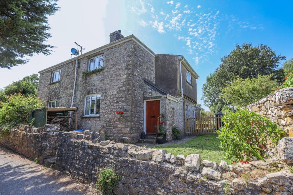 Main image of property: 1 Railway Cottages, Llandow, Nr Cowbridge, Vale Of Glamorgan, CF71 7NX