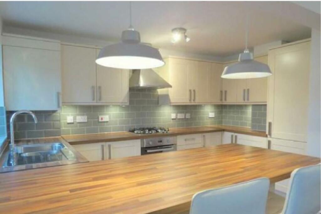 Main image of property: Garson Road, Esher, KT10