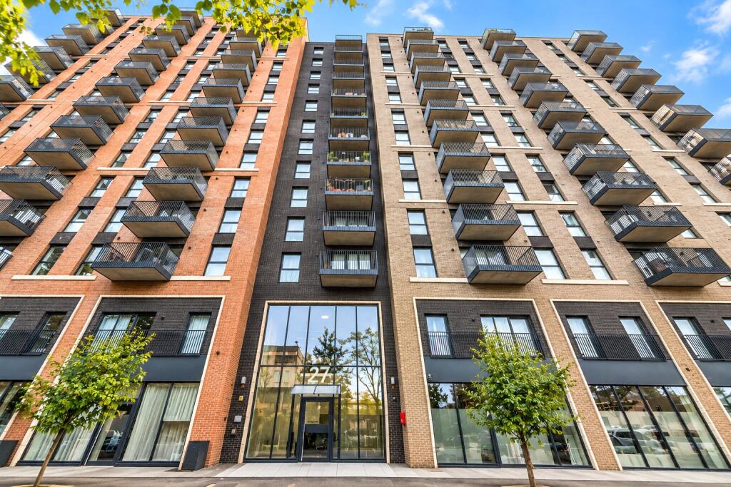 Main image of property: Victoria Avenue, Southend-on-Sea, Essex