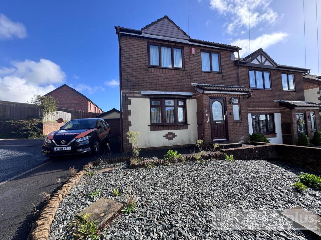 Main image of property: Hafod Wen, Tonyrefail, Rhondda Cynon Taff, CF39