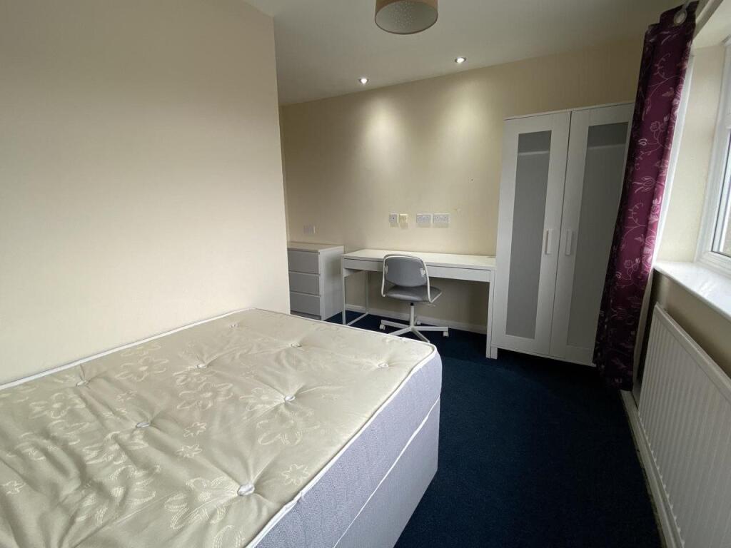 Main image of property: Oak Ridge, Sketty, 
