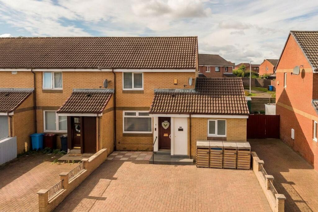 Main image of property: 6 Tranent Grove, Dundee, DD4 0XP