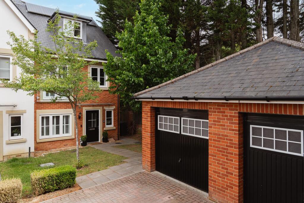 Main image of property: Greyford Close, Leatherhead