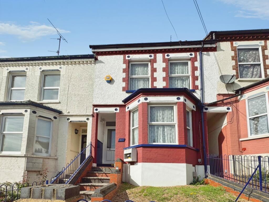 Main image of property: Kingston Road, Luton, Bedfordshire, LU2