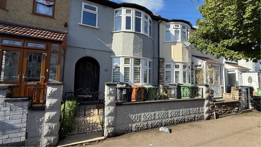 Main image of property: Sanderstead Road, Leyton, E10