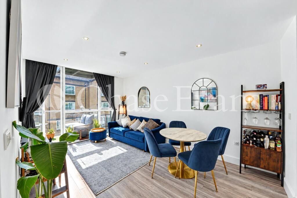 Main image of property: Times Square, City Quarter, Gowers Walk, Aldgate, London, E1