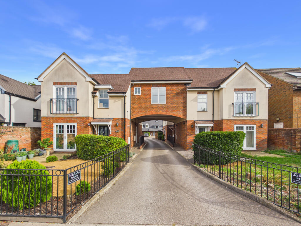 Main image of property: Bicester Road, Aylesbury, Buckinghamshire