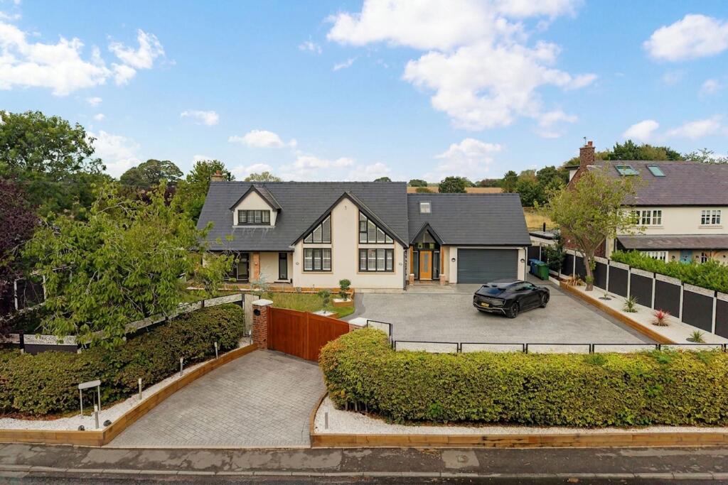 Main image of property: Smithy Brow, Croft, WA3