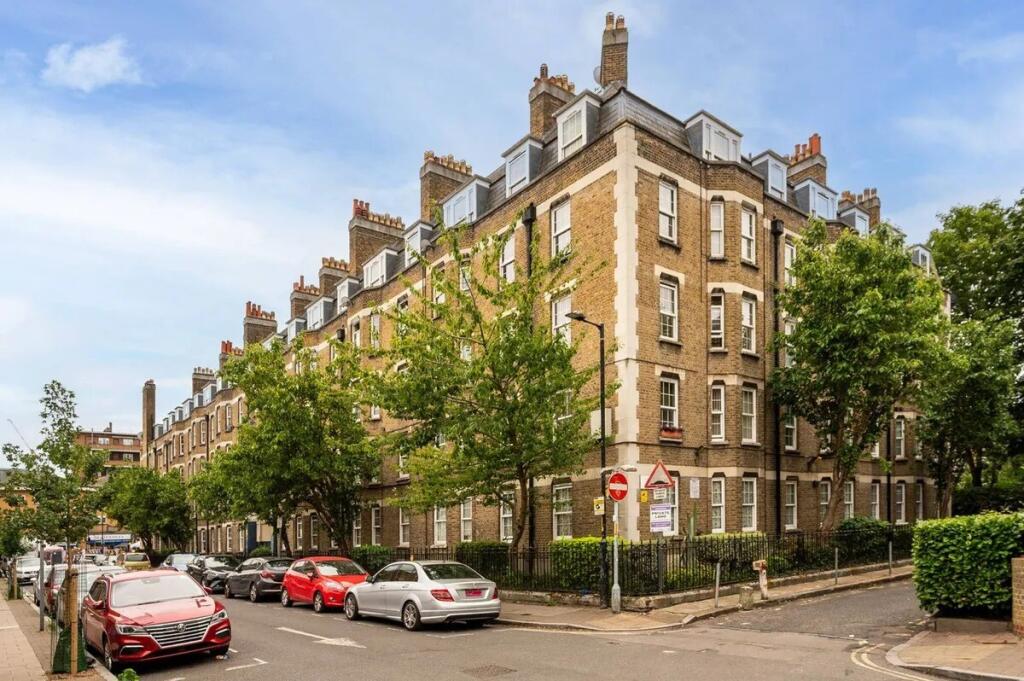 Main image of property: SE17 1DL