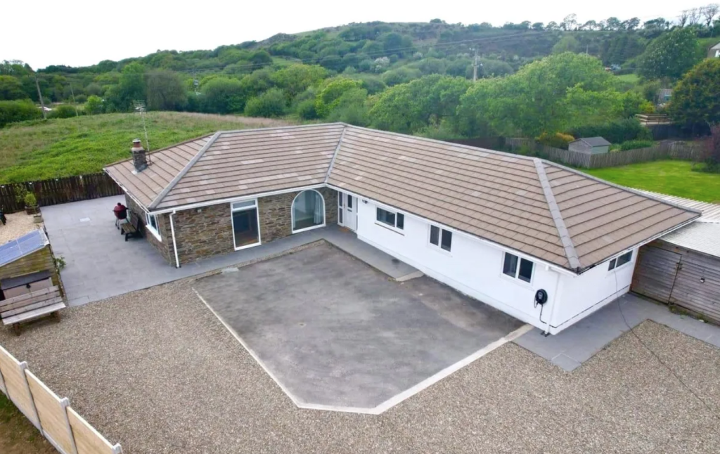 Main image of property: Four Roads, Kidwelly, Carmarthenshire