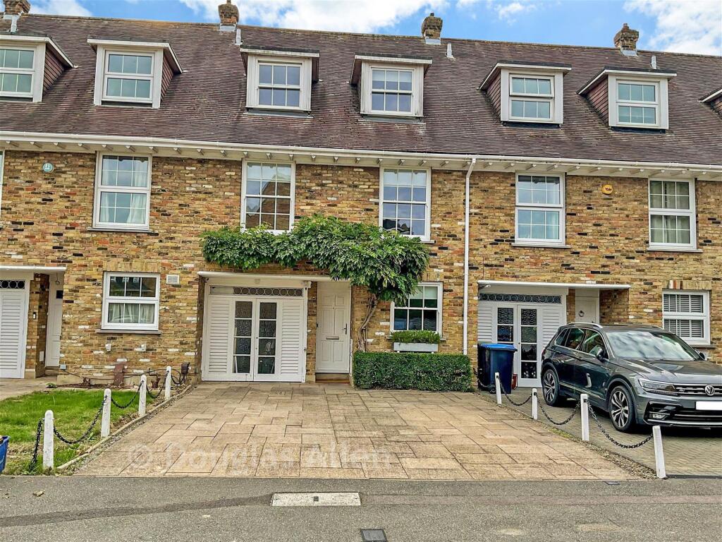 Main image of property: Wedgewood Close, Epping, Essex