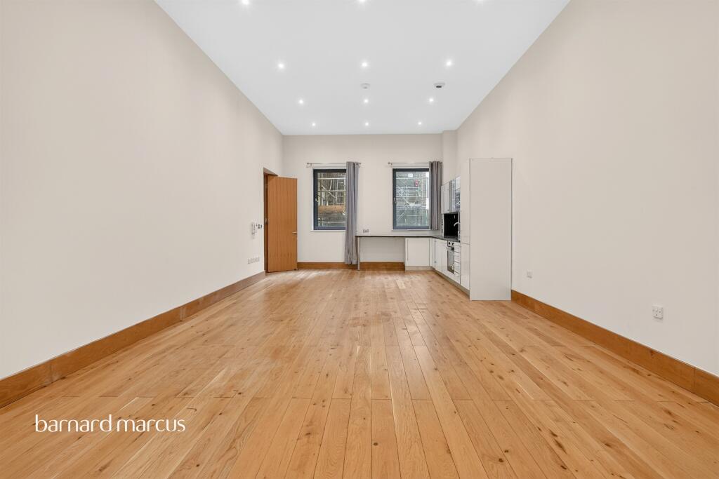 Main image of property: Scarbrook Road, Croydon