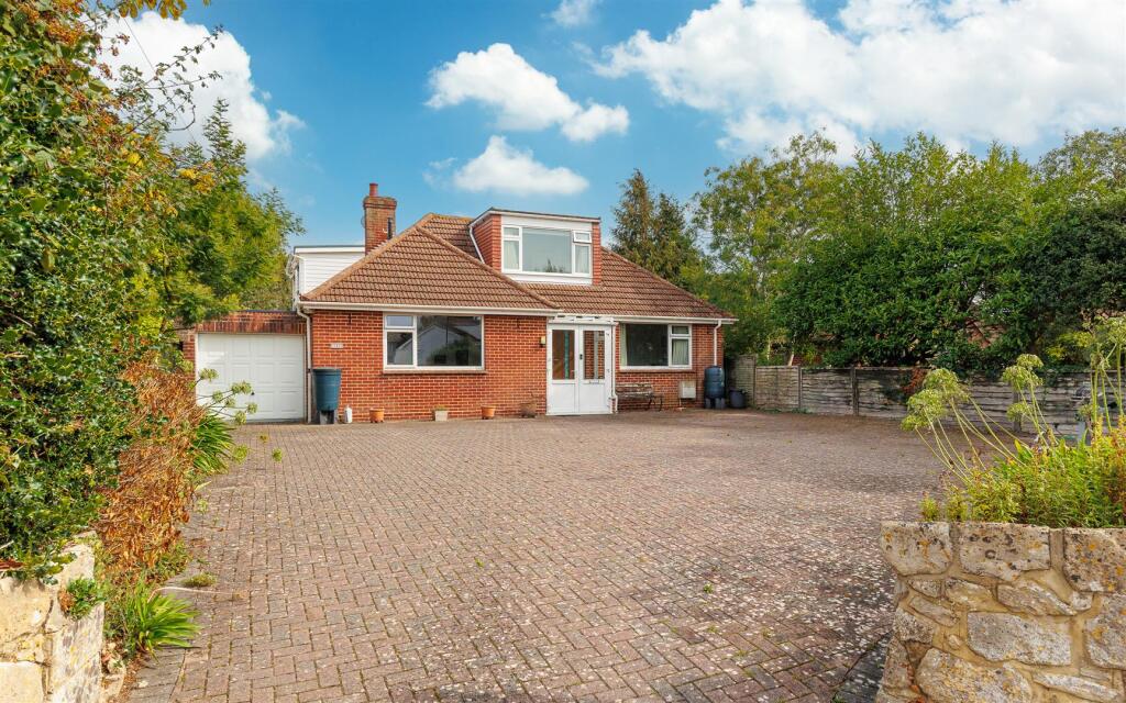 Main image of property: Baring Road, Cowes, Isle of Wight