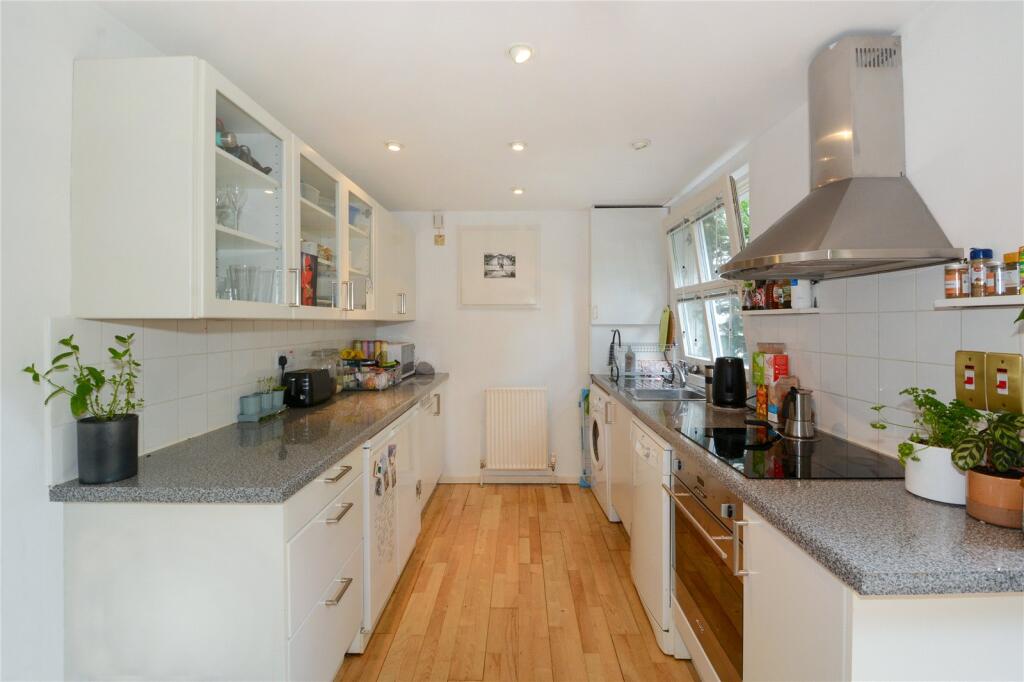 Main image of property: Princes Court,
Surrey Quays, SE16