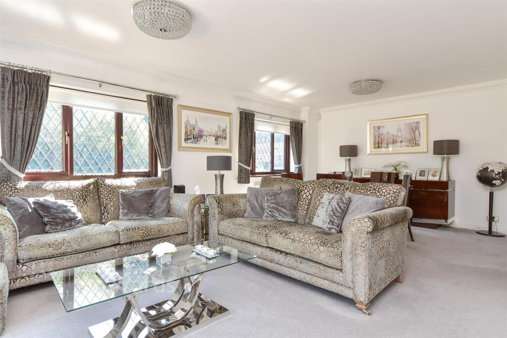 Main image of property: London Road, Farningham, Kent