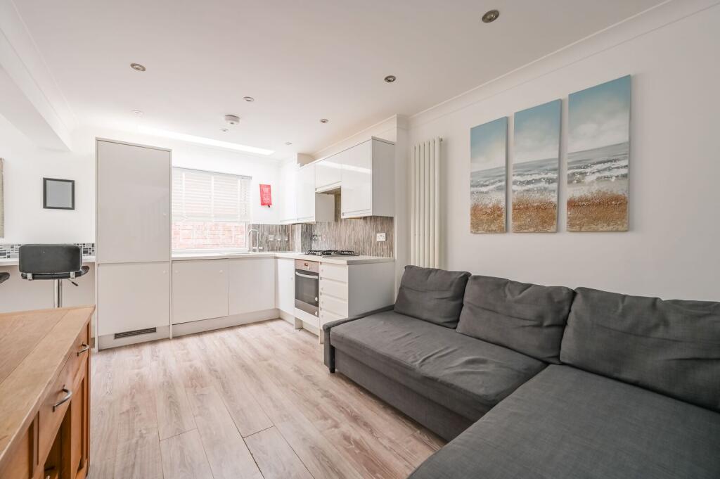 Main image of property: High Road, N22, Turnpike Lane, London, N22