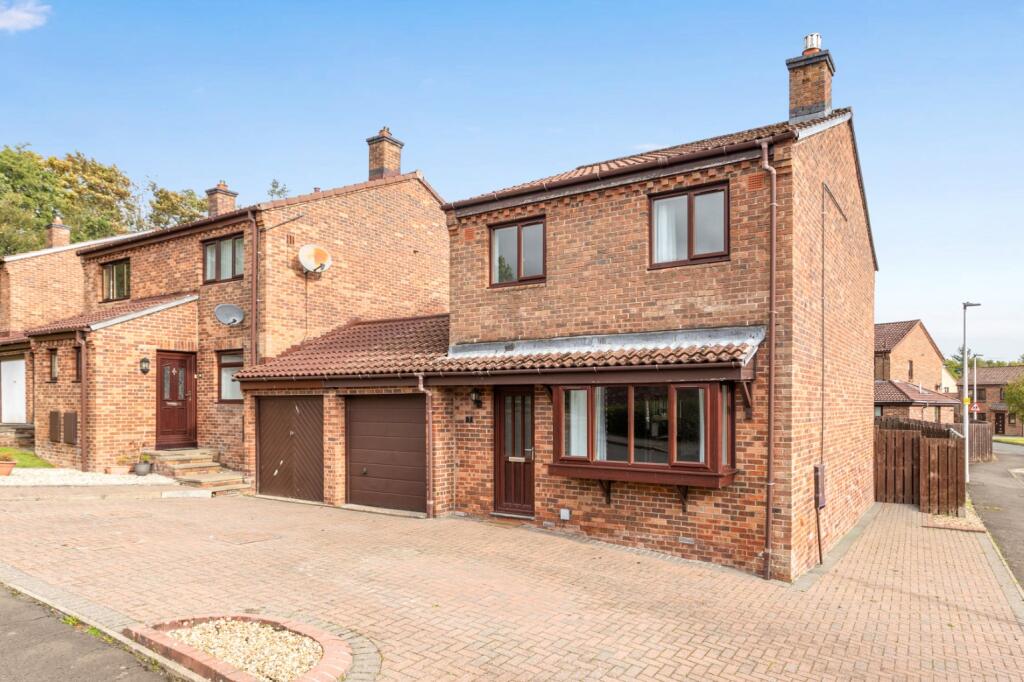 Main image of property: 7 Rullion Green Avenue, Penicuik, EH26 0RT