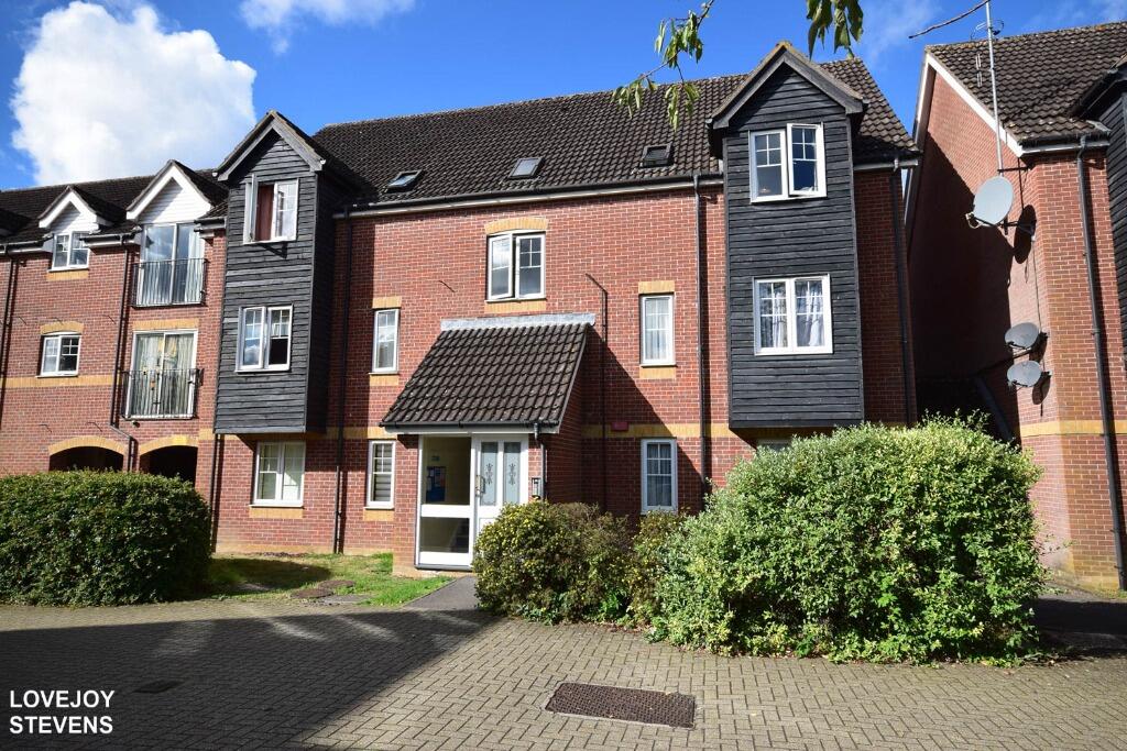 Main image of property: Harbury Court, Newbury, RG14