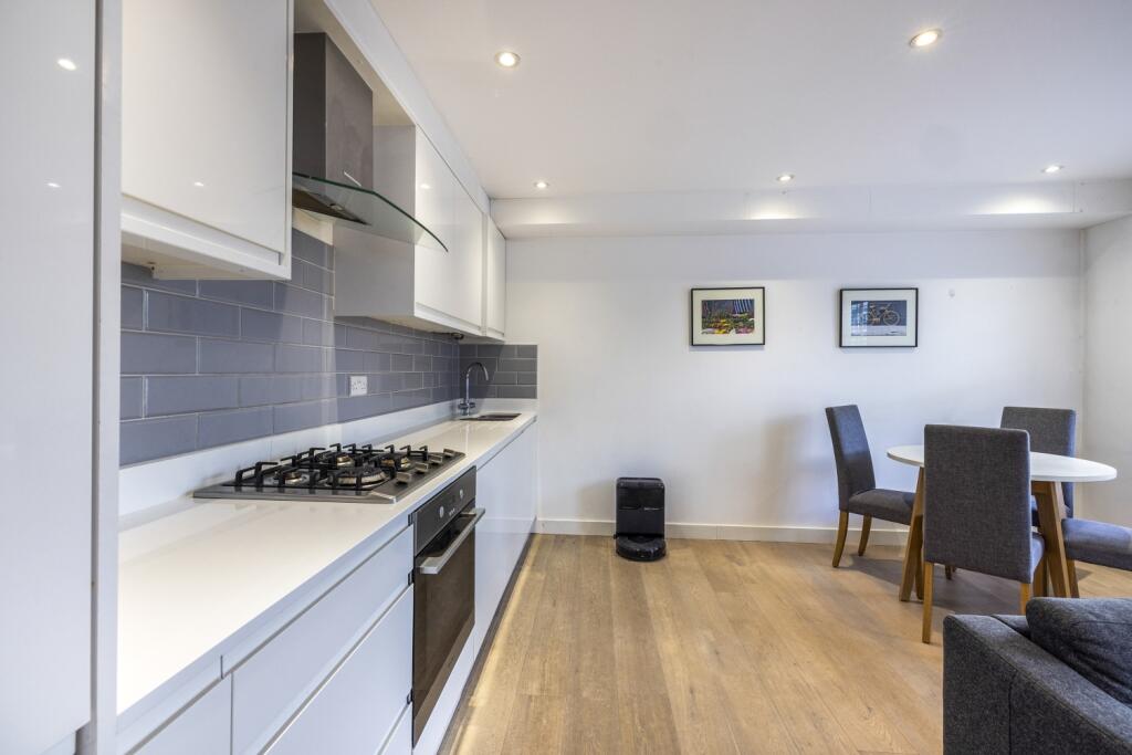 Main image of property: 309a Kennington Road Kennington SE11