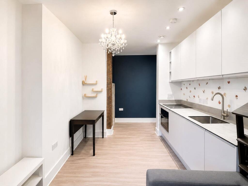 Main image of property: Baldwin Street, Bristol, BS1