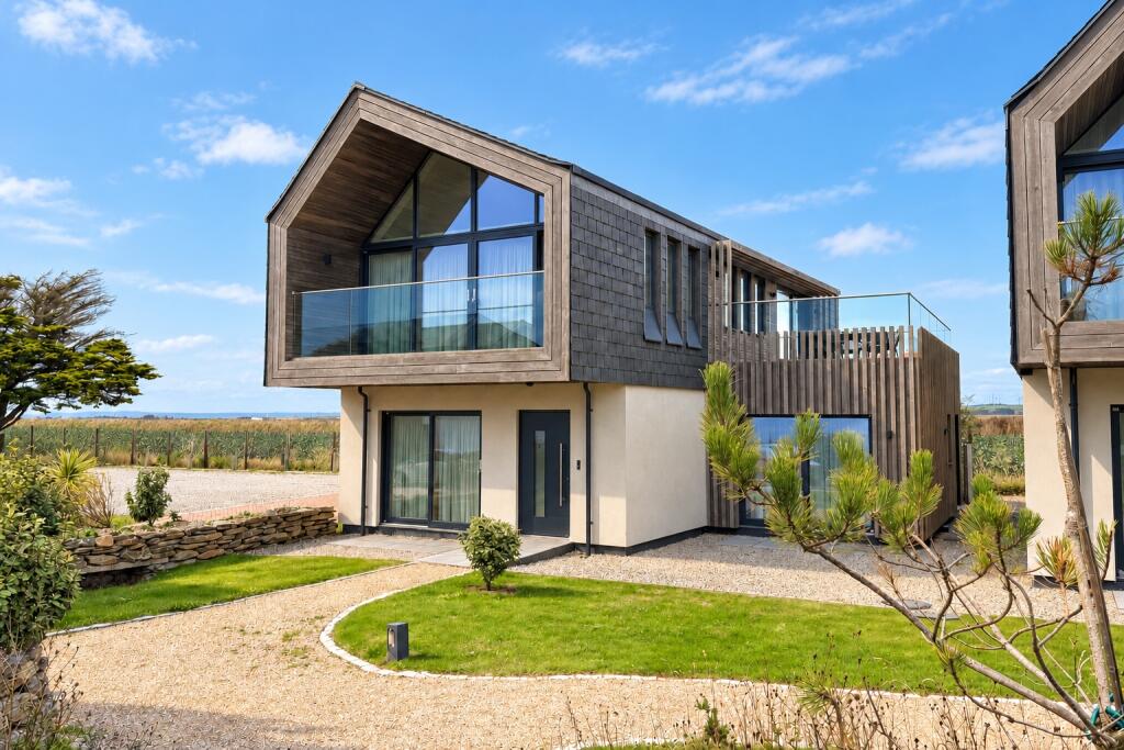 Main image of property: Karn Havos, Nr Mawgan Porth, PL27