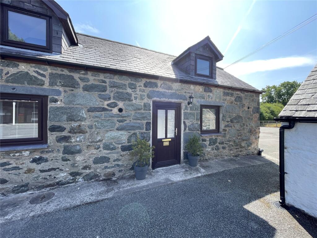 Main image of property: Gwern Borter Manor, Rowen, Conwy, LL32