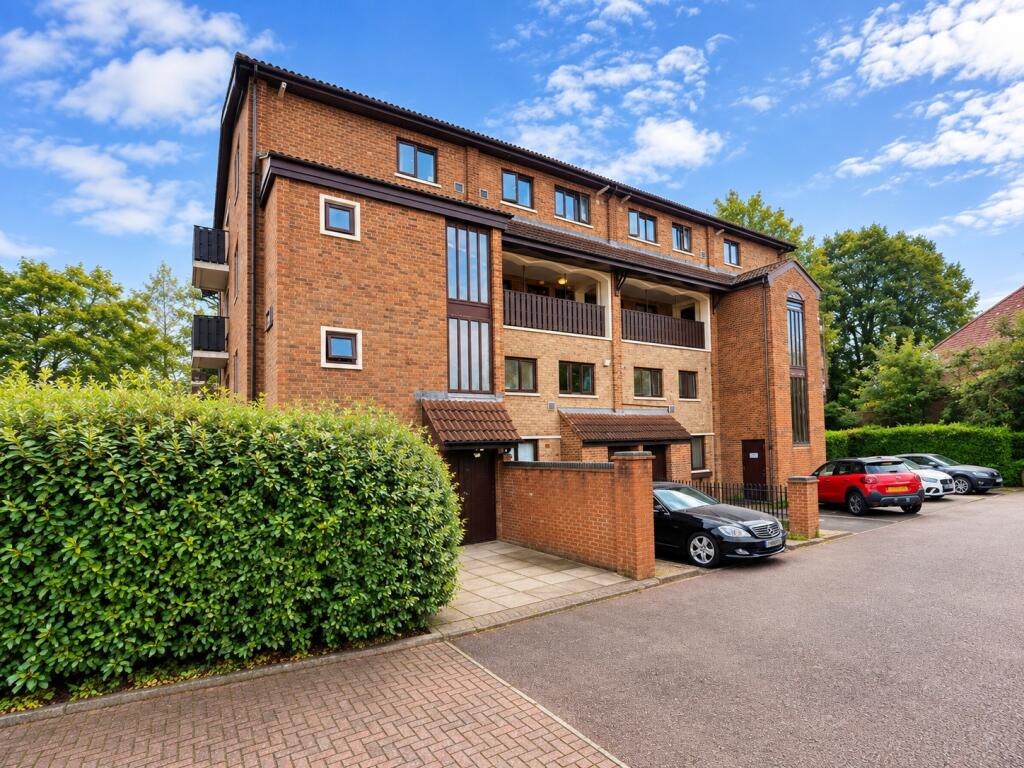 Main image of property: Bristol Road South, Rednal, Birmingham, West Midlands, B45