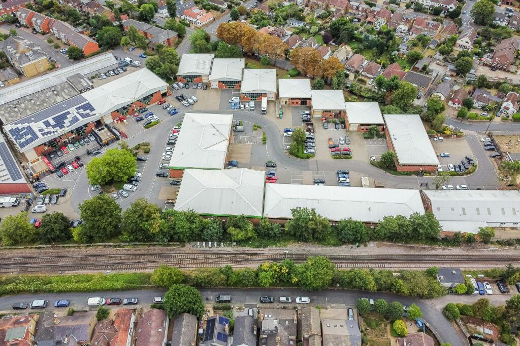 96782_Unit-3-Shepperton-Business-Park  (4)_low.jpg