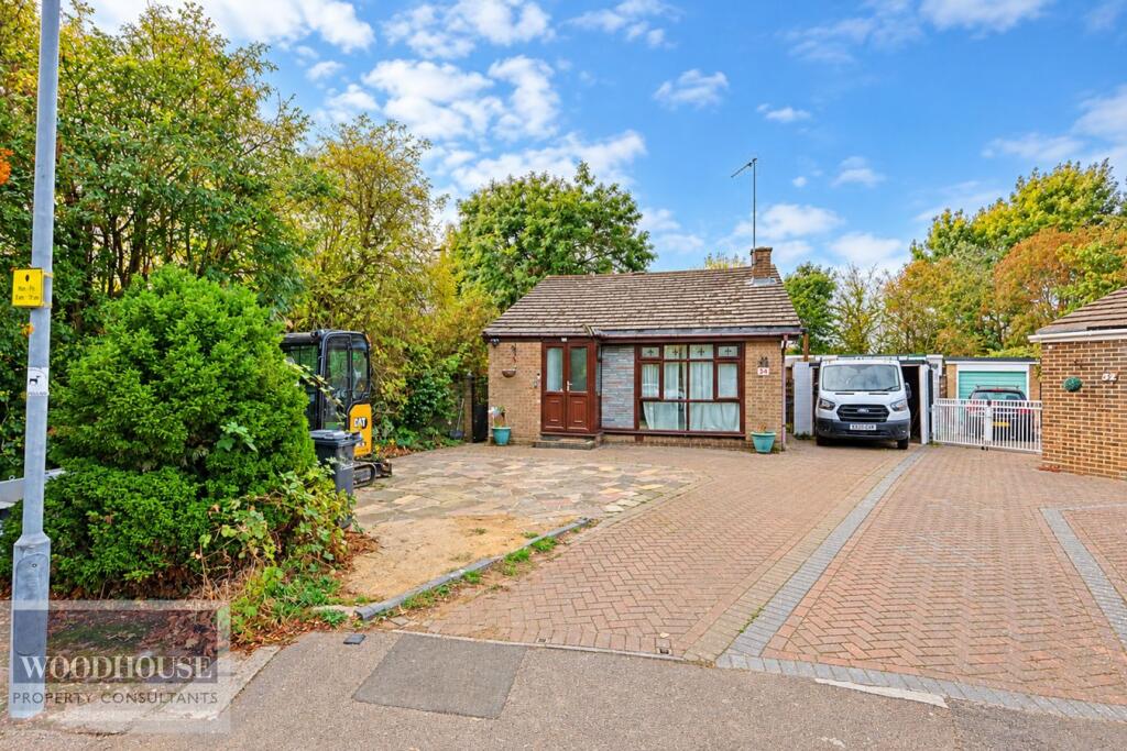Main image of property:  Dysons Close, Cheshunt, EN8