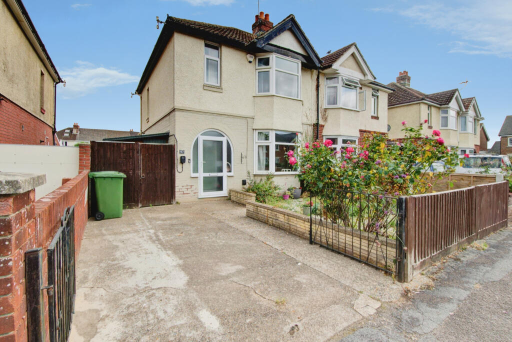 Main image of property: Arnold Road, Eastleigh, SO50