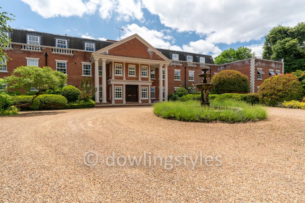 Main image of property: Molesey Park Road, East Molesey, Surrey, KT8